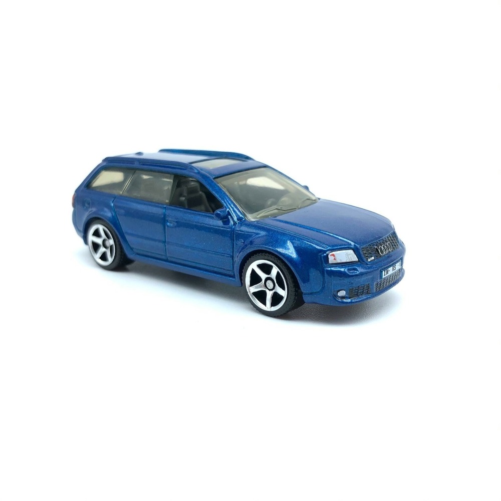 Matchbox 2004 '04 Audi RS 6 Avant Car Wagon Blue Die Cast‎ 1/64 Scale Road Trip